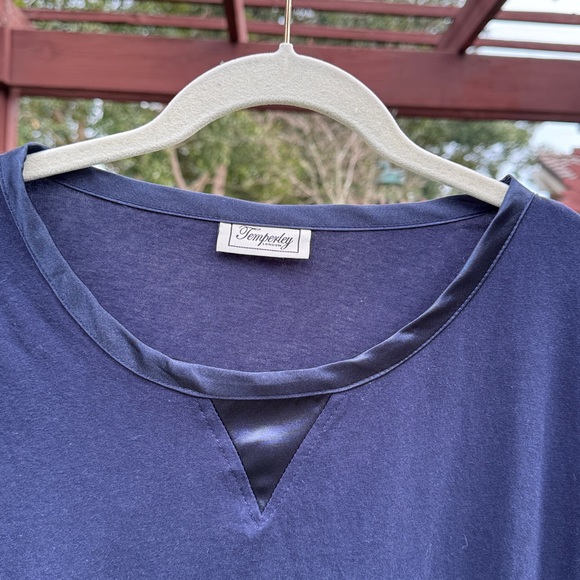 Temperley London Tops - 🩷 Temperly London; Designer loved by Stars! Over-Sized Navy L/S Top w/Satin M/L!